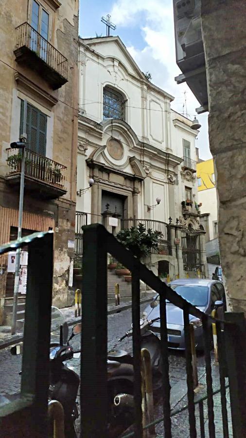 Mario Spaccanapoli Buitenkant foto
